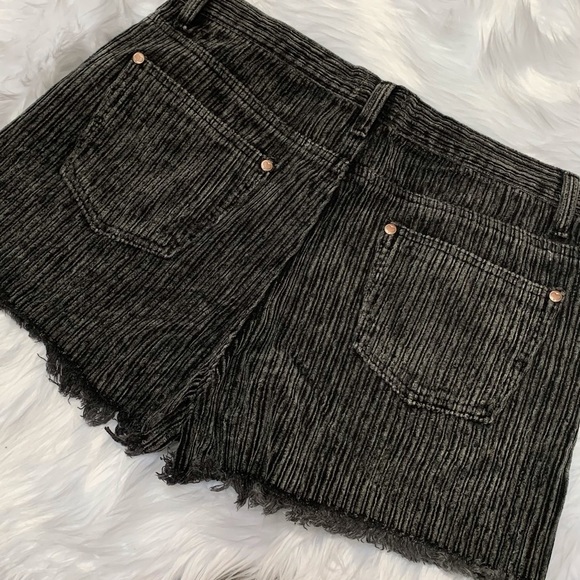 POL Black Distressed Frayed Hem Corduroy Shorts - Picture 8 of 12